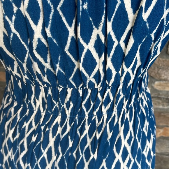 Short sleeve dress - Picture 3 of 8